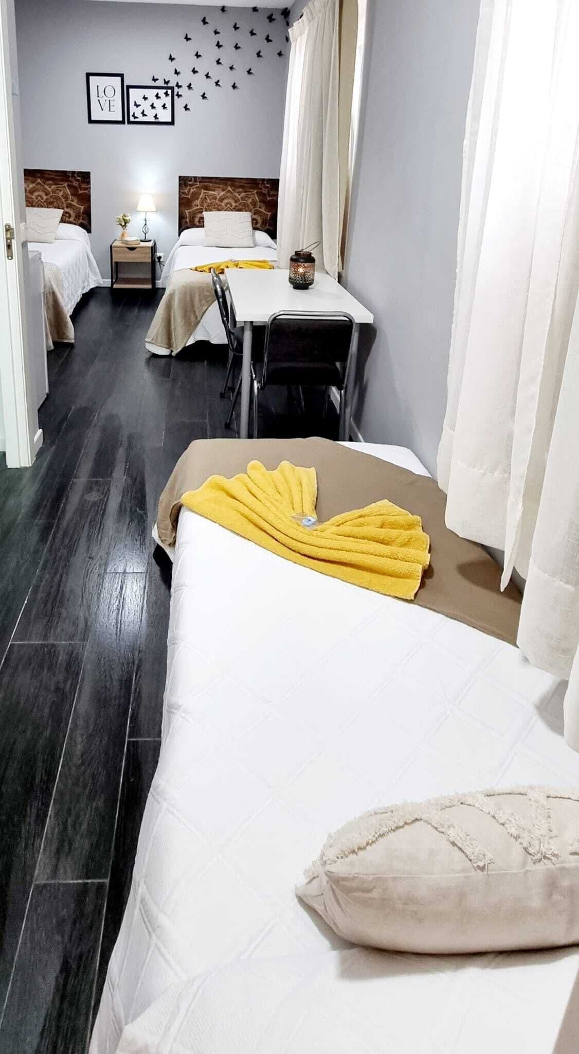 Triple Room | 6 bedrooms, minibar, individually decorated, desk