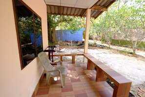Standard Double Room with Fan | Terrazza/patio