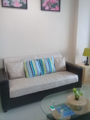 極品公寓, 簡易廚房, 高層 | 書桌、隔音、免費無線上網