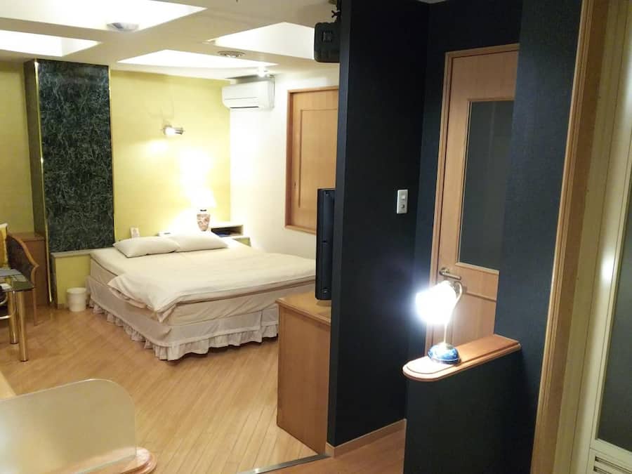 Standard Double Room, Private Bathroom | Minibar, free WiFi