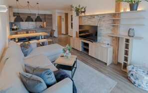 TV - SR, Top 6 - Ap. 67m² mit 2 SZ, Terrasse 29 m² (Zell am See)