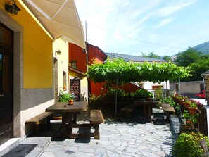 Porch - Hotel Rural La Pista (Cangas del Narcea)