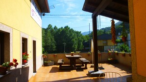Unclassified image, 3 of 23, button - Hotel Rural La Pista (Cangas del Narcea)