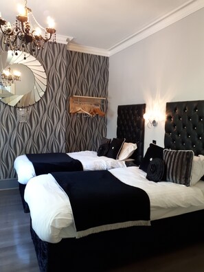 Twin Room - Canterbury Lodge (Canterbury)