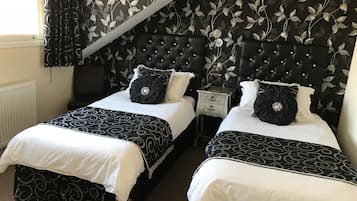 Premium bedding, desk, iron/ironing board, free WiFi