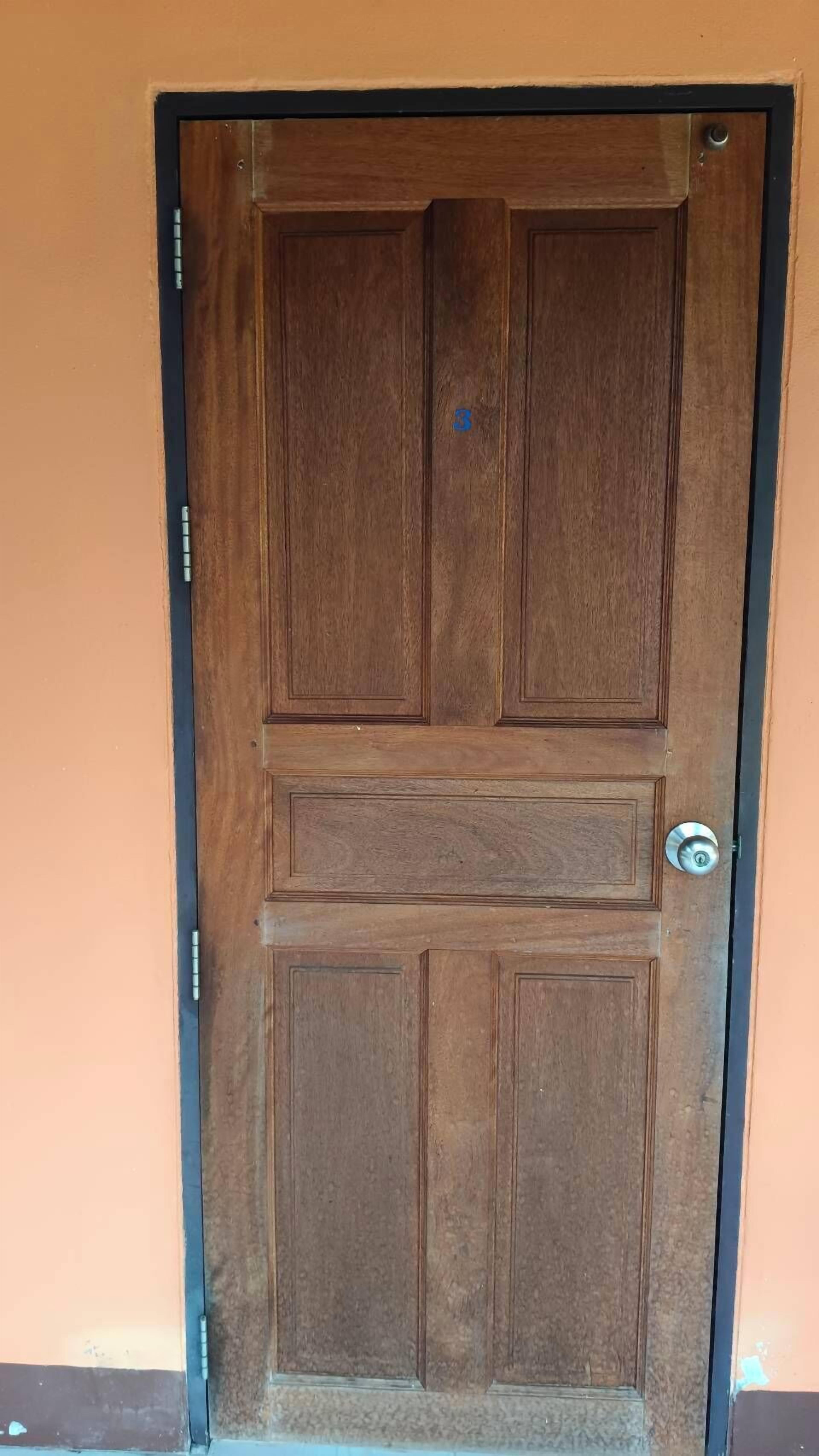 ด้านหน้าที่พัก