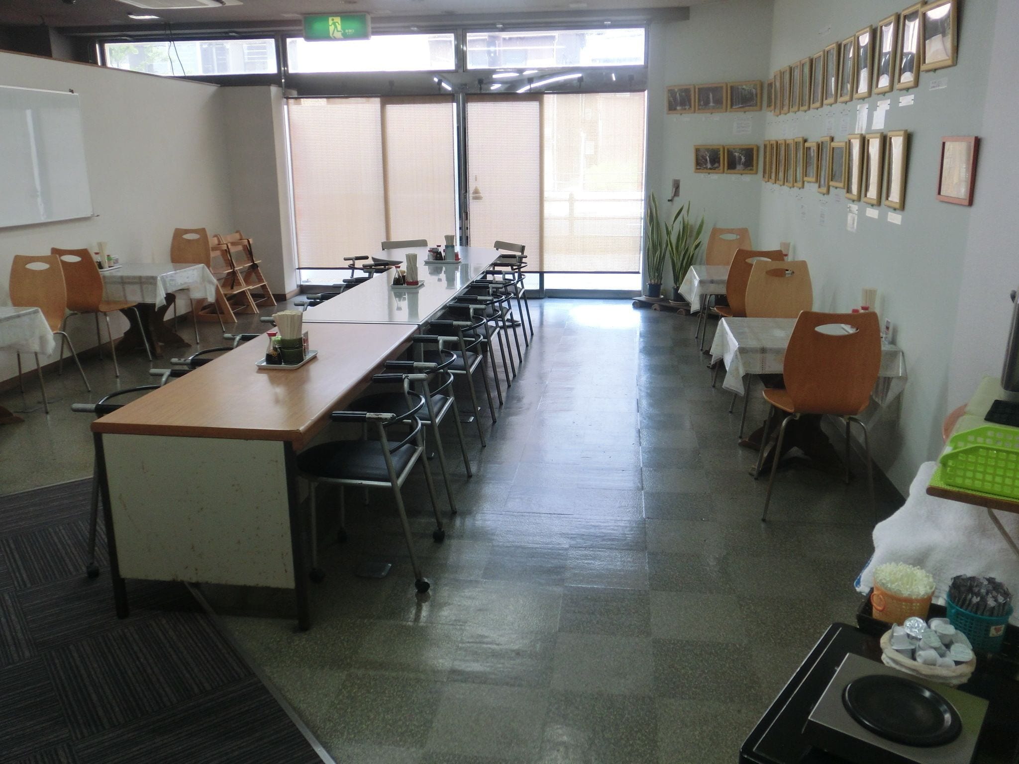 Free daily self-serve breakfast