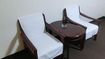 Double Room, Smoking | Living area | Flat-screen TV, pay movies