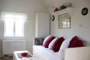 Mökki, 2 yhden hengen sänkyä | Huoneen varustelu