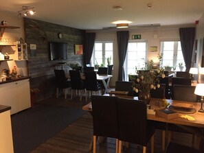 Restaurant - KUSKAHUSEN VANDRARHEM (Brosarp)