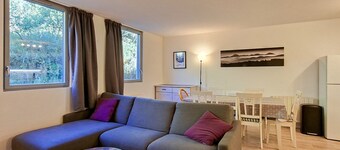 Spacious Apartment in Center of Flaine, Sleeps 6, Near Slopes and Shops