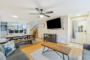 Dining - Pet Friendly Near Garden of the Gods/AF Academy (Colorado Springs)