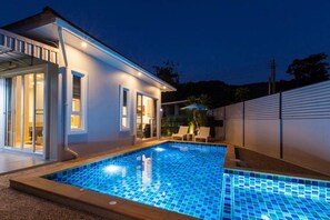 Terrace/patio - Breath-taking 5 Star Pool Villa Aonang (Krabi)