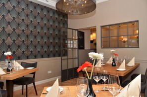 Lunch, dinner served; local and international cuisine, al fresco dining