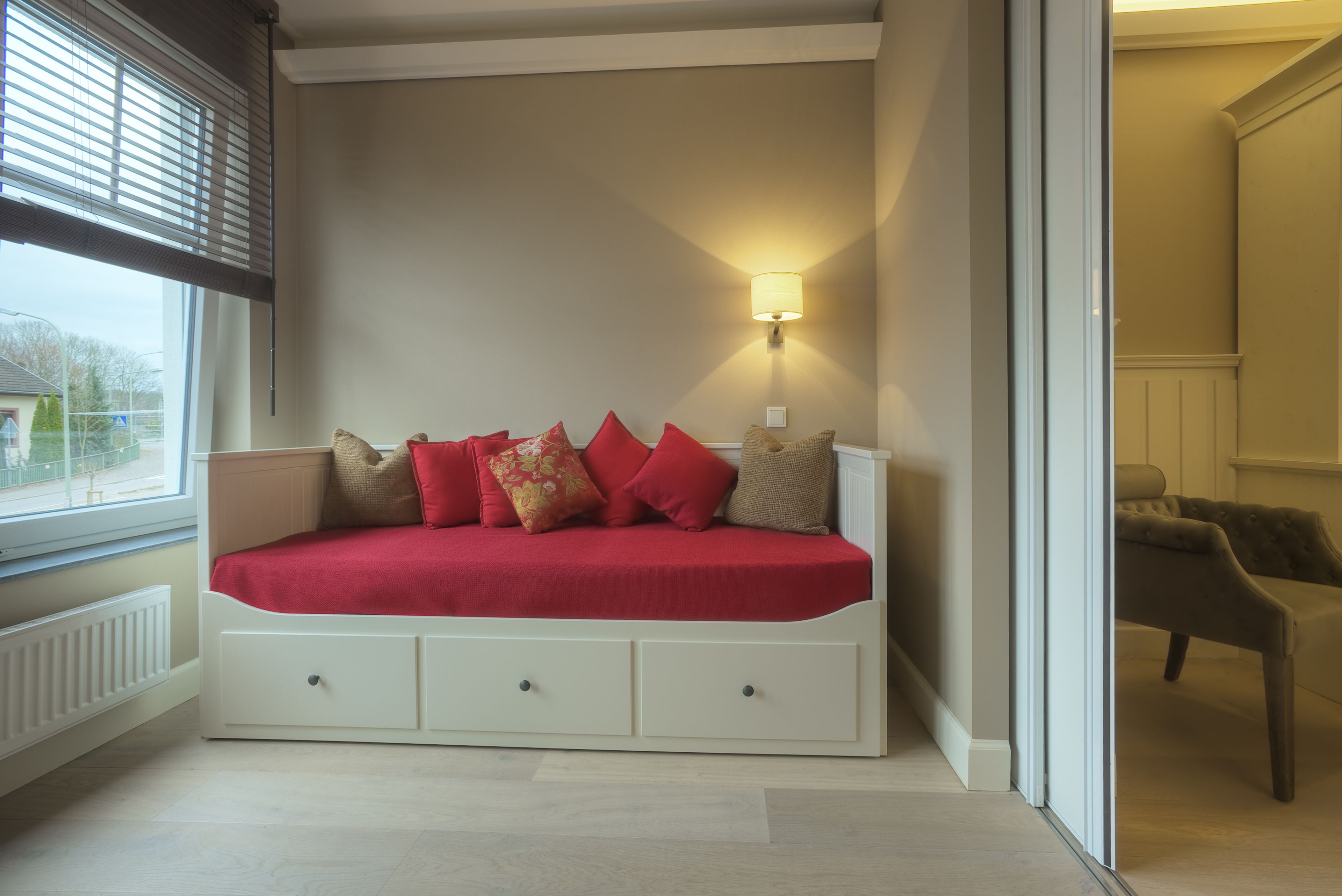 32-inch flat-screen tv with satellite channels, tv