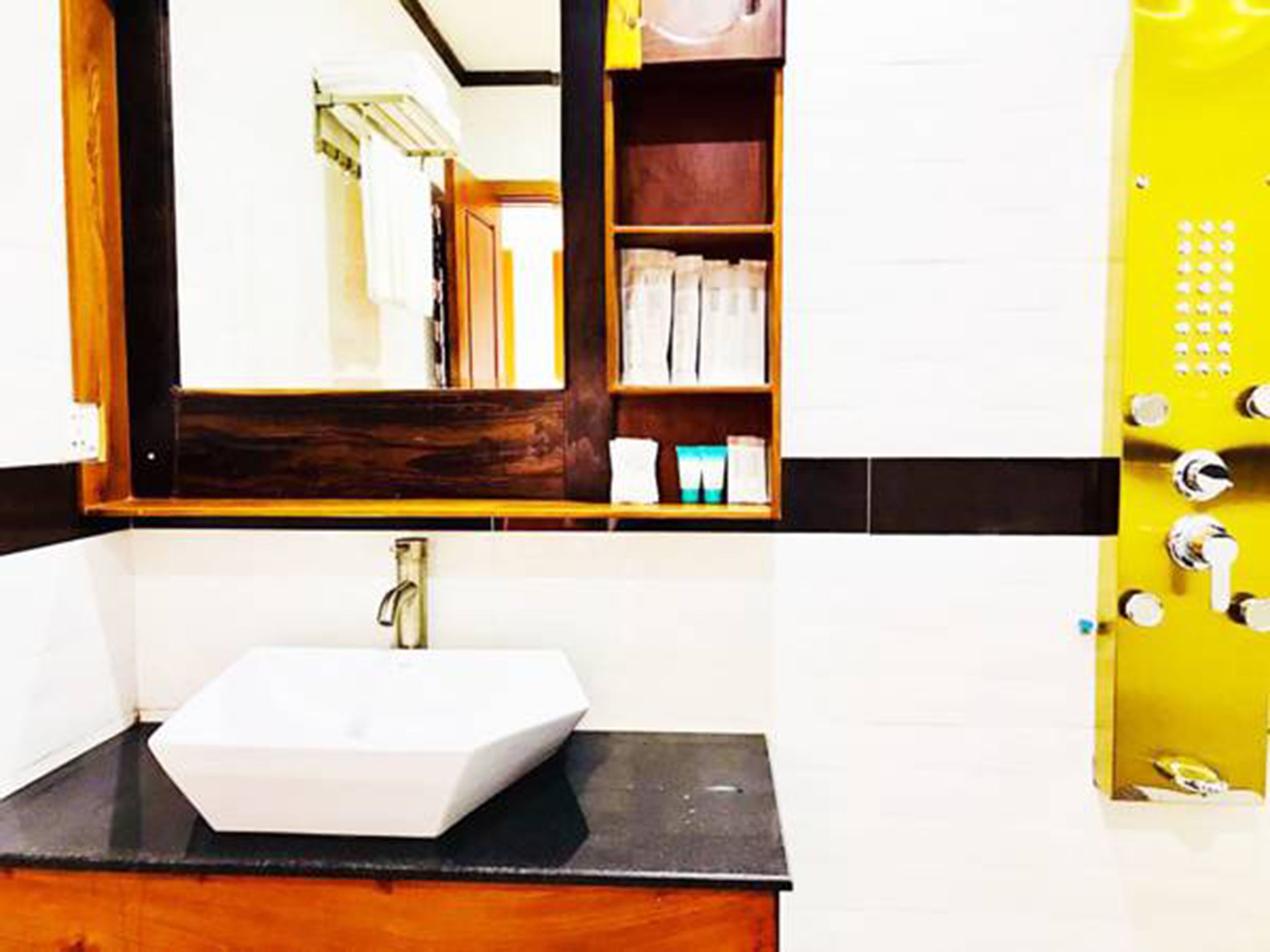 Photo - Hello Cambodia Boutique