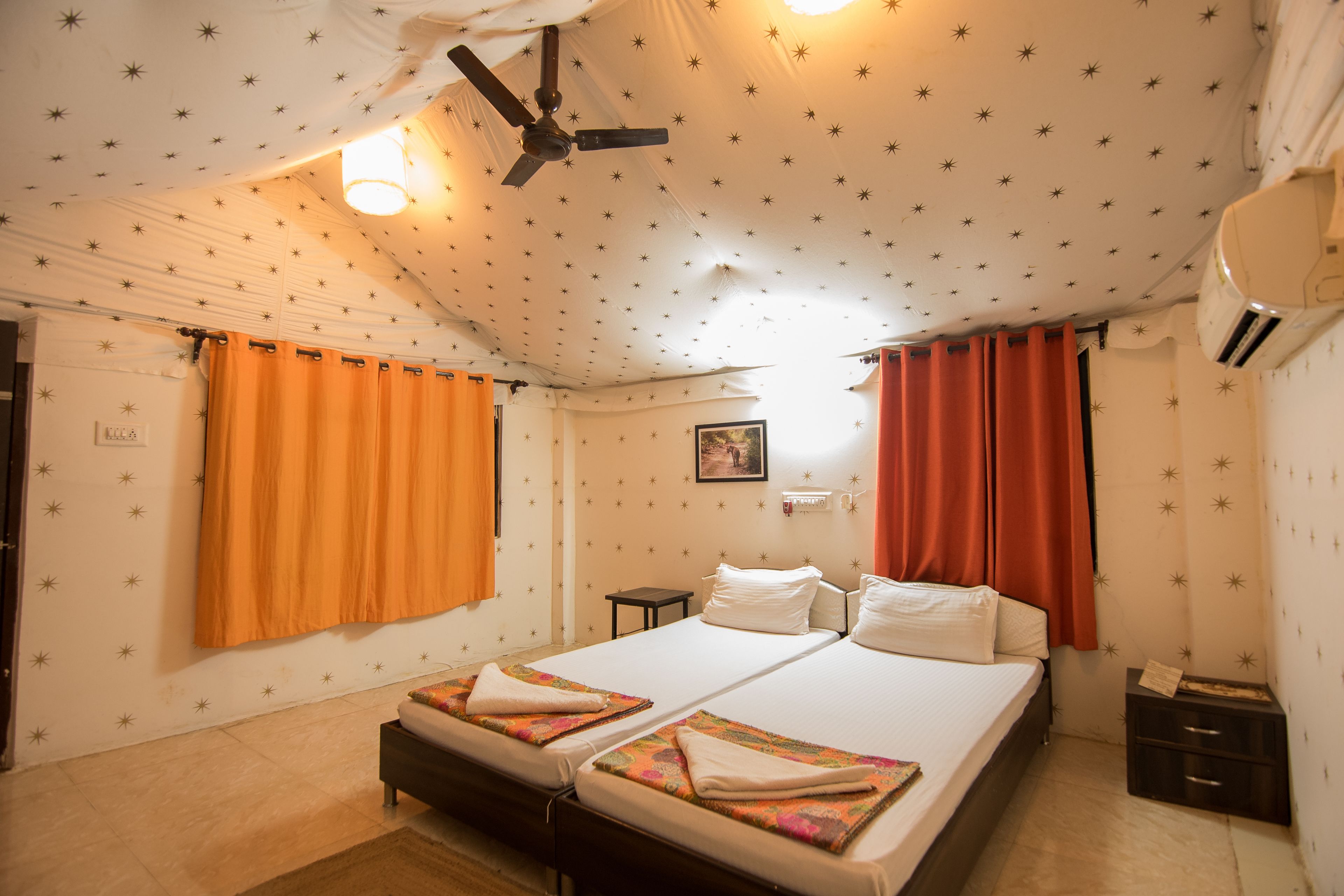 Luxury Tent | In-room safe, desk, rollaway beds