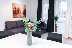 2 camere, con stile personalizzato, con arredamento individuale