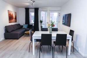 In-room dining - Smalgangen 3 (Oslo)