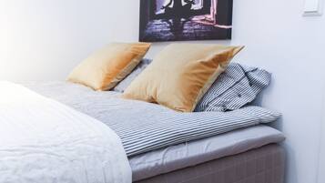 2 bedrooms, individually decorated, individually furnished