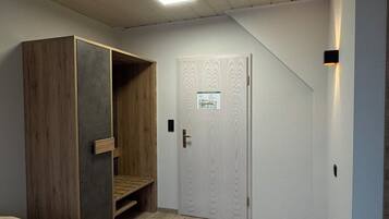 Chambre Simple, 1 lit une place, non-fumeurs | Coffres-forts dans les chambres, bureau, Wi-Fi gratuit