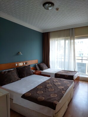 Double and Single, Pool View