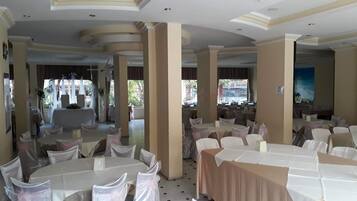 Breakfast and dinner served, Turkish cuisine