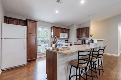 Peaceful Retreat --- PERFECT LOCATION!!!