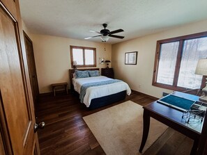 3 bedrooms, in-room safe, iron/ironing board, free WiFi