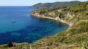 Unclassified image, 5 of 22, button - Le Maree Deni (Capoliveri)