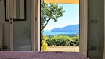 Apartment, 1 Bedroom | 1 bedroom, individually decorated, individually furnished, desk