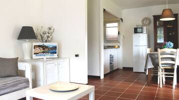 อพาร์ทเมนท์, 2 ห้องนอน | ห้องนั่งเล่น | ทีวีจอแบน