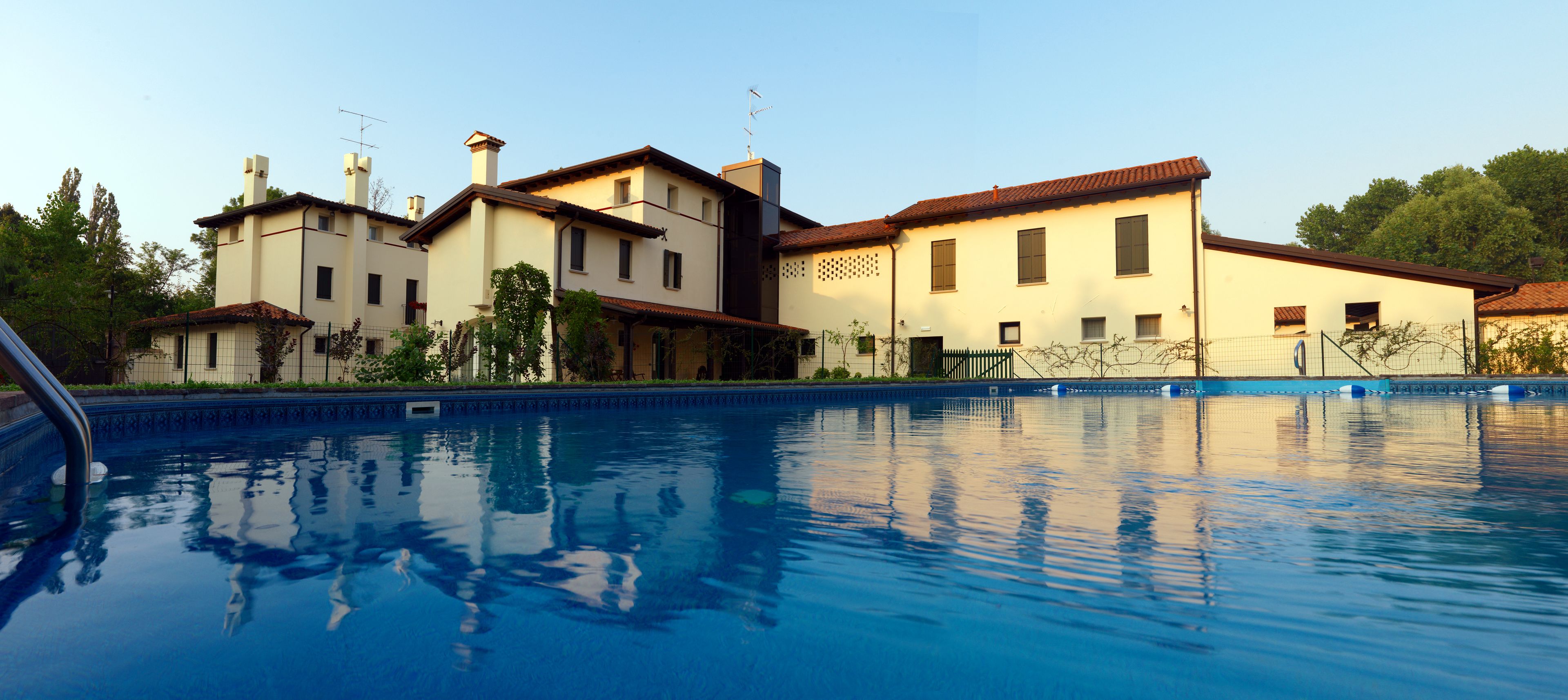 Appartamento Deluxe | Piscina all'aperto | Piscina stagionale all'aperto