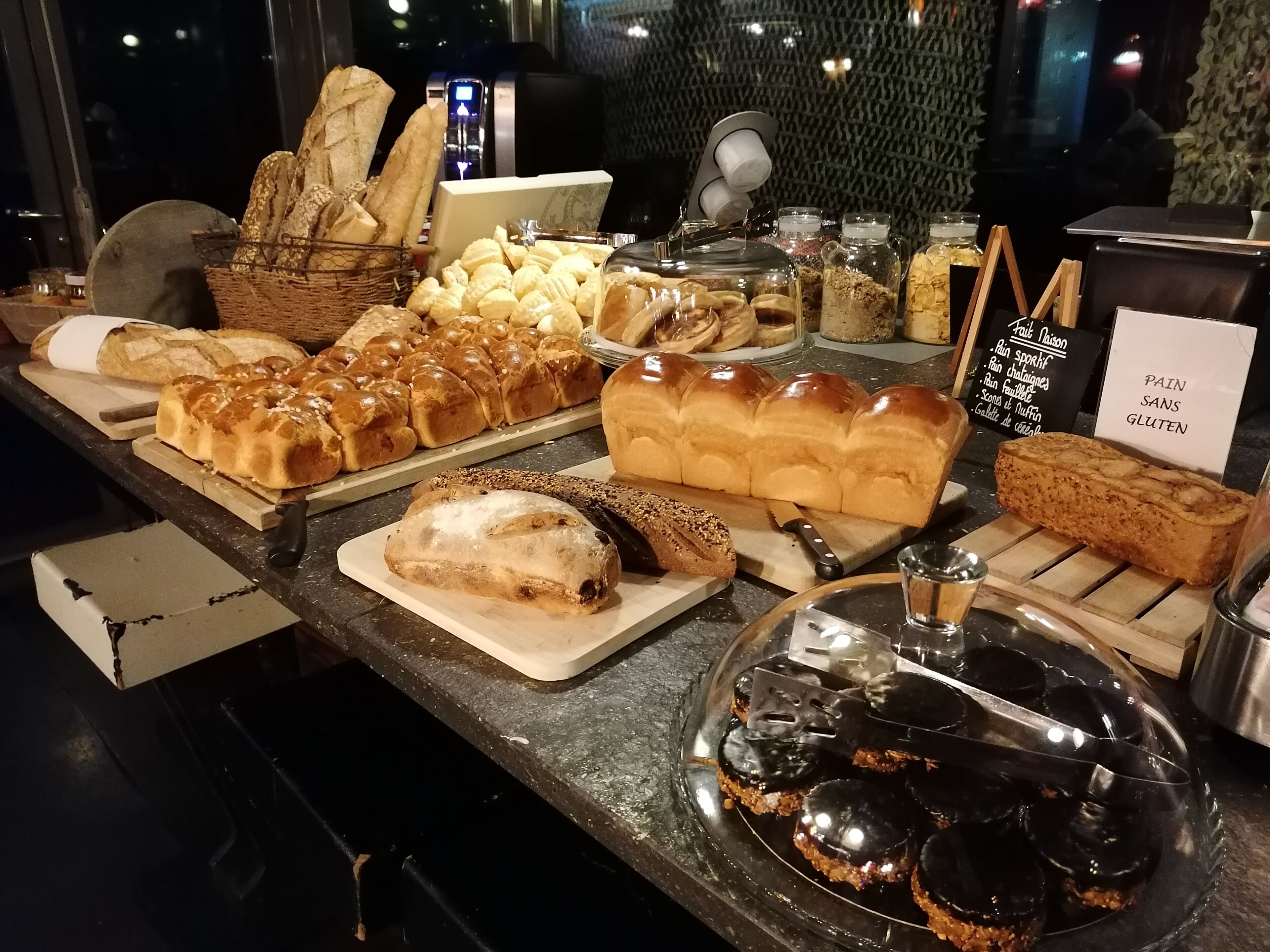 daily buffet breakfast (eur 17 per person)