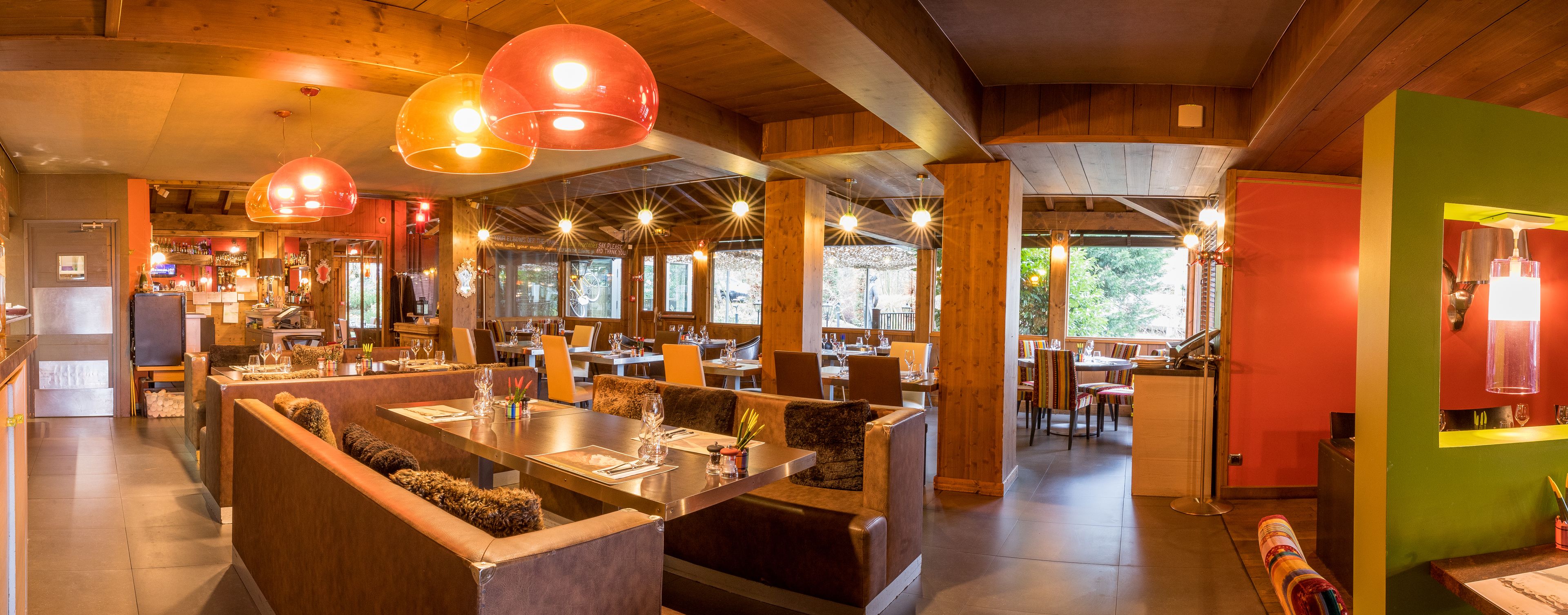 breakfast, lunch, dinner served; french cuisine