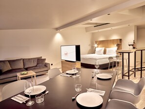 Suite 63 | Living area