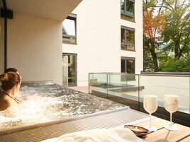 Sæsonbestemt udendørs pool