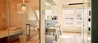 Schwabinger Wahrheit by Geisel