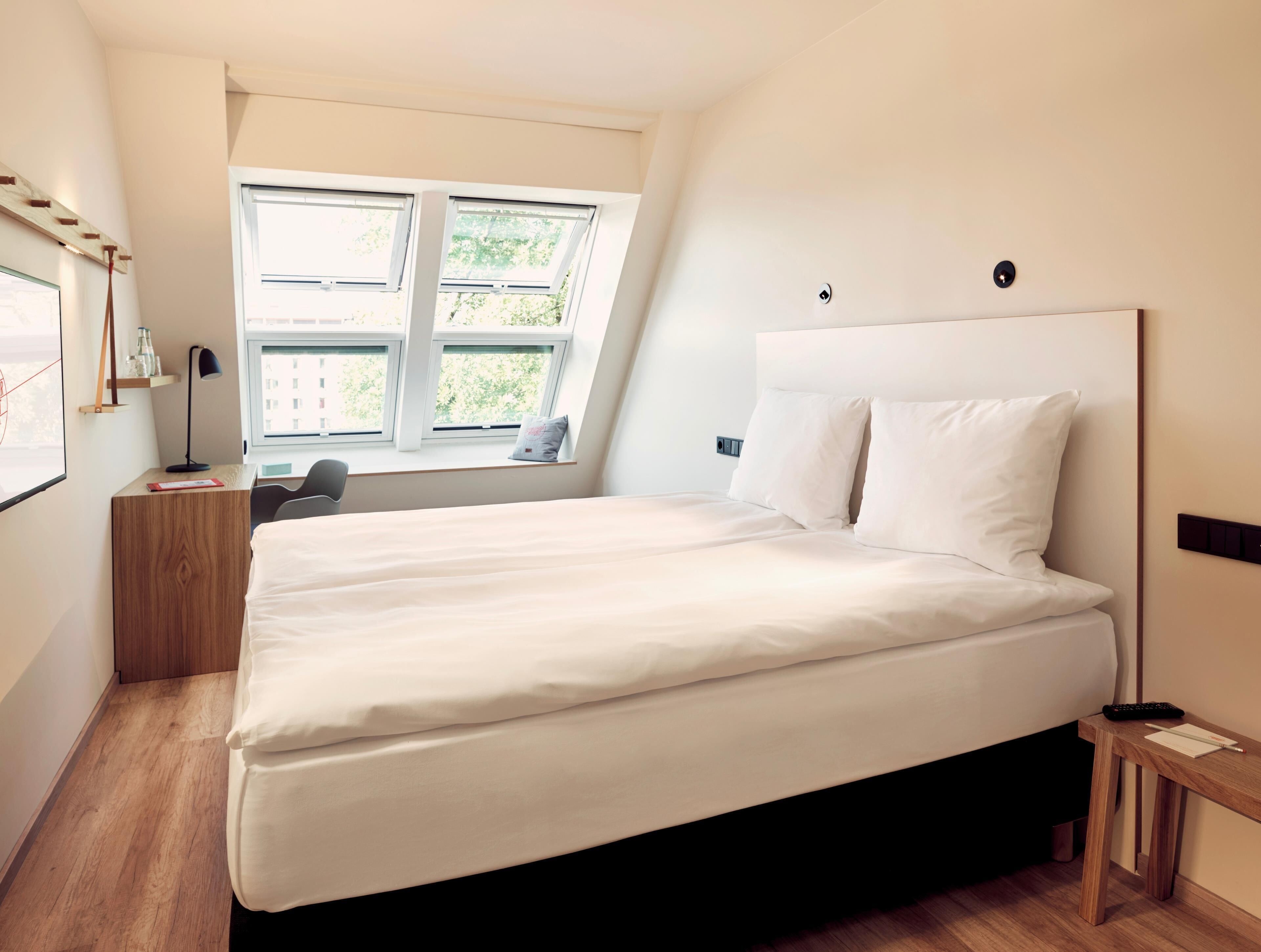 Chambre Double, vue cour intérieure