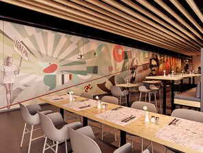 Dagelijks ontbijtbuffet (EUR 19 per persoon)