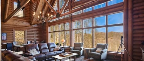 Fernseher, Kamin, DVD-Player, Tischtennisplatte