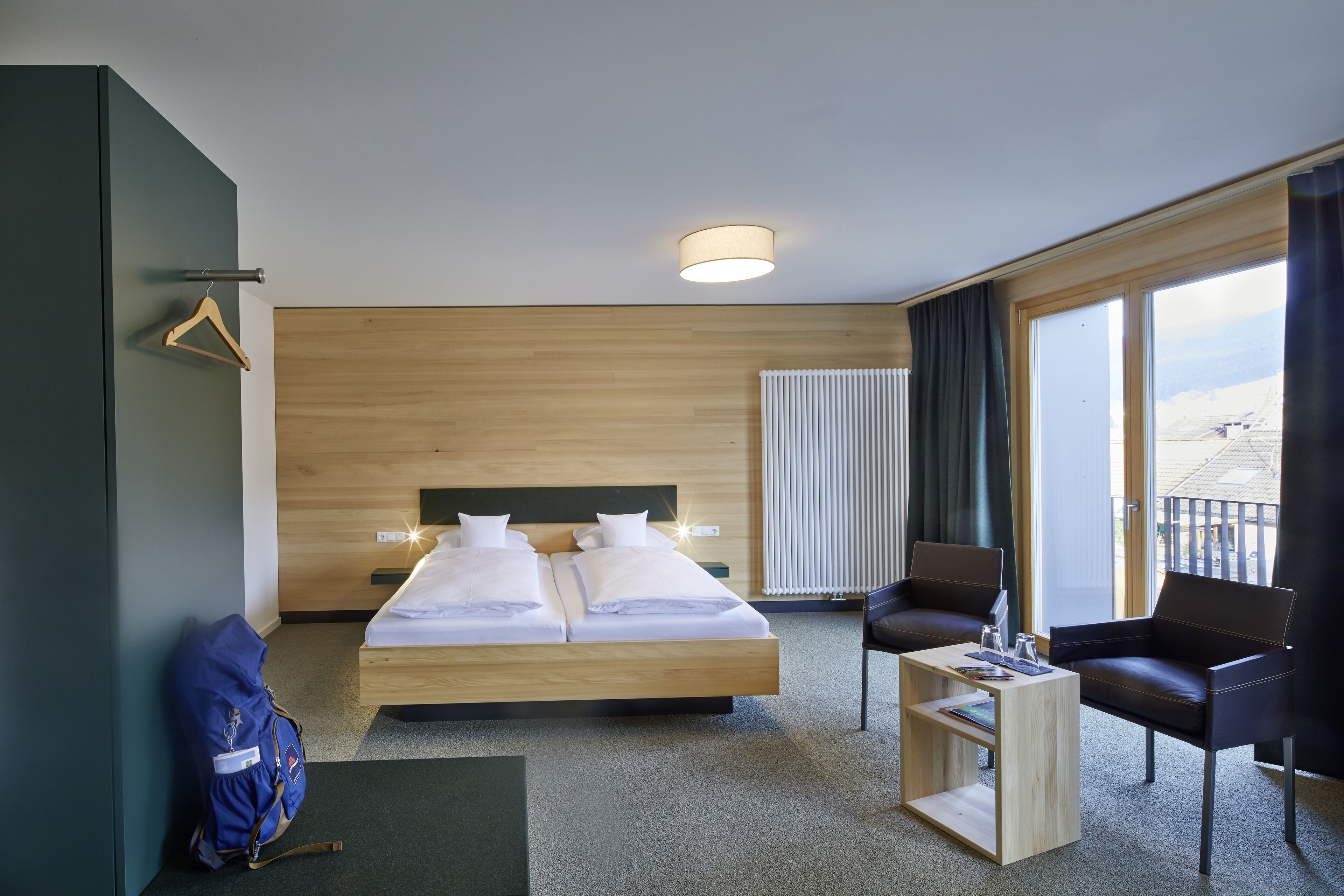 apartment, 1 king bed, non smoking | in-room safe, desk, soundproofing, cots/infant beds