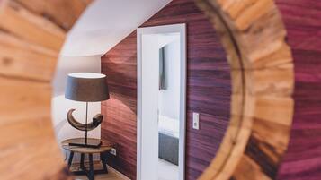Penthouse | 2 bedrooms, premium bedding, blackout curtains, iron/ironing board