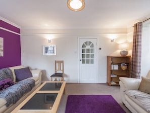 Lounge - Writers View (Edinburgh)