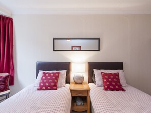 Traditional Apartment, Private Bathroom