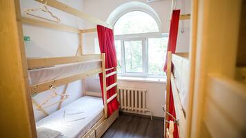 1 chambre, literie de qualité supérieure, fer et planche à repasser