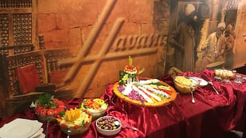 Desayuno buffet incluido todos los días