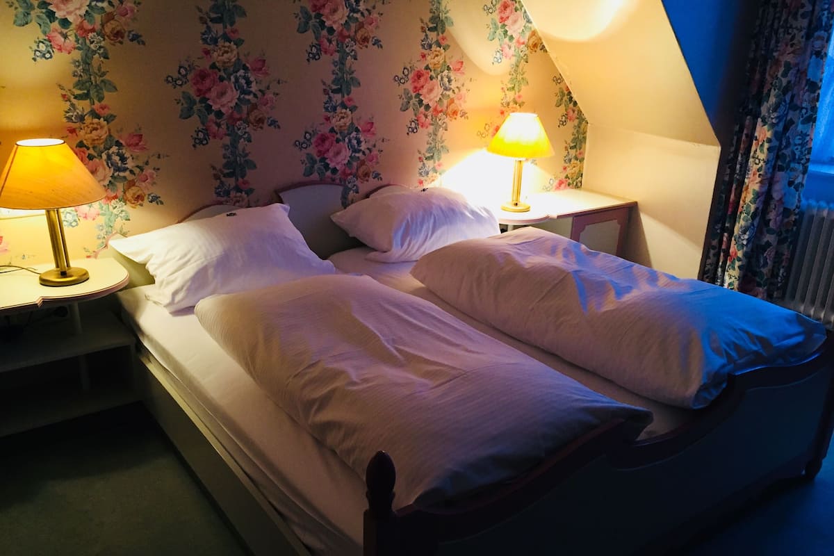 Double Room | Premium bedding, free WiFi, bed sheets
