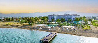 Le Monde Beach Resort & Spa