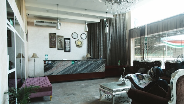 Unclassified image, 1 of 31, button - Kebby's Hotel (Dar es Salaam)
